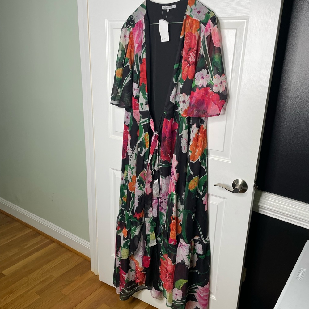 Floral Maxi Dress - Black with Multicolor Floral Print - Picture 3 of 7
